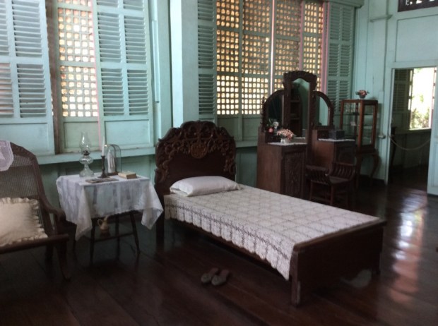 Jalandoni House Room 1
